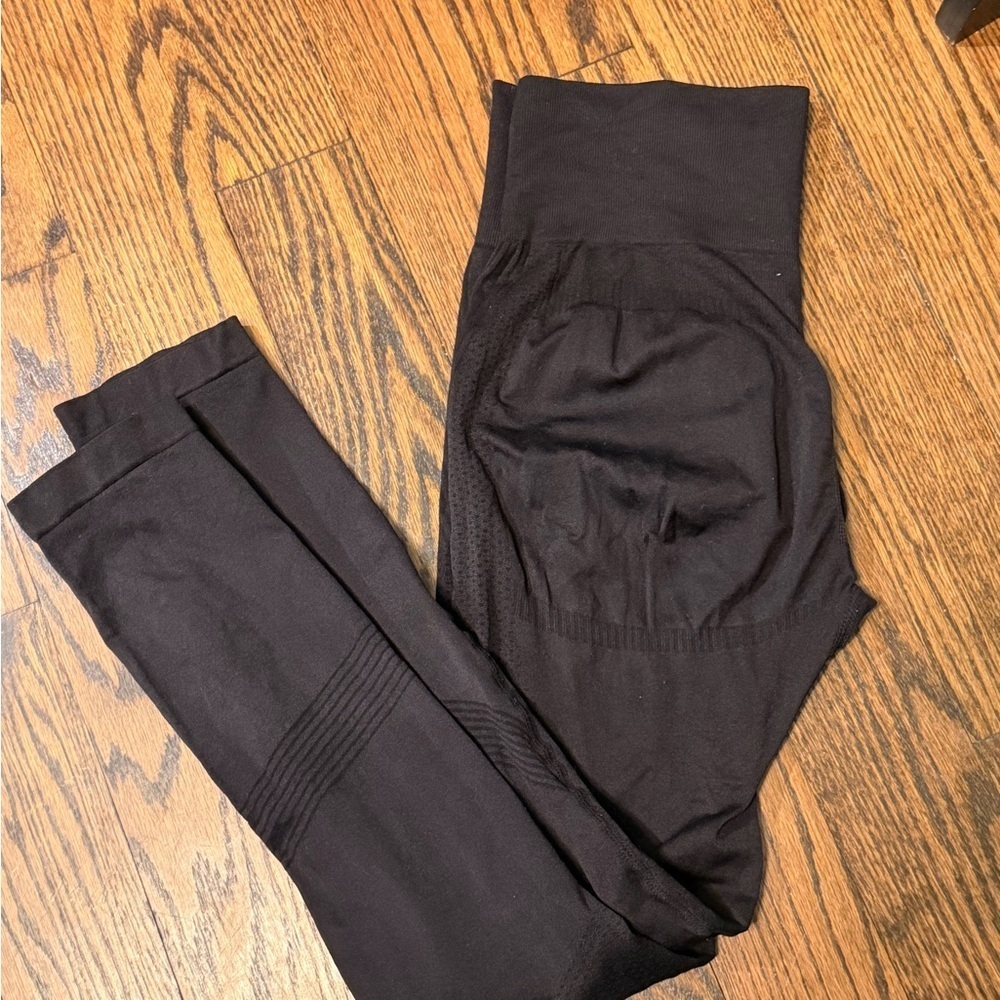 Women's Black butt lifting High-Waisted Leggings